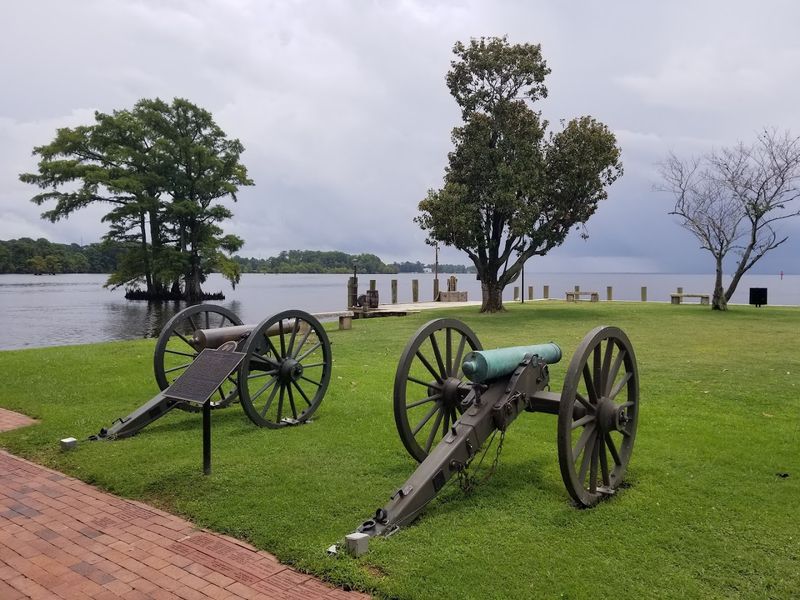 Edenton Historic Waterfront, Albemarle Sound