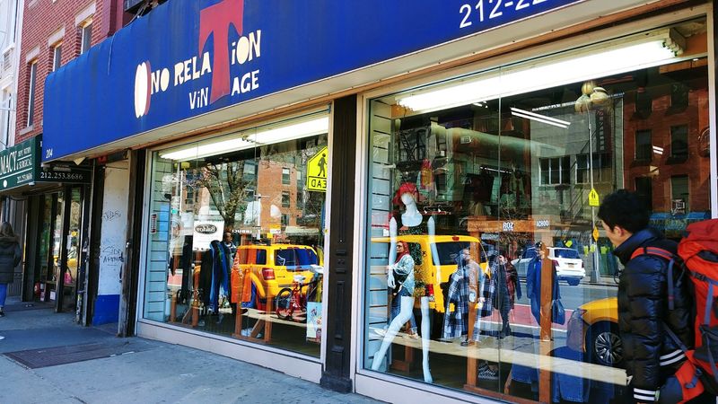 10 Best Thrift Stores In Manhattan, New York You'll Want To Visit - Decor Hint L Train Vintage