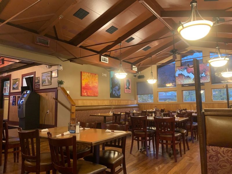 Charlie's Place Restaurant, Niantic