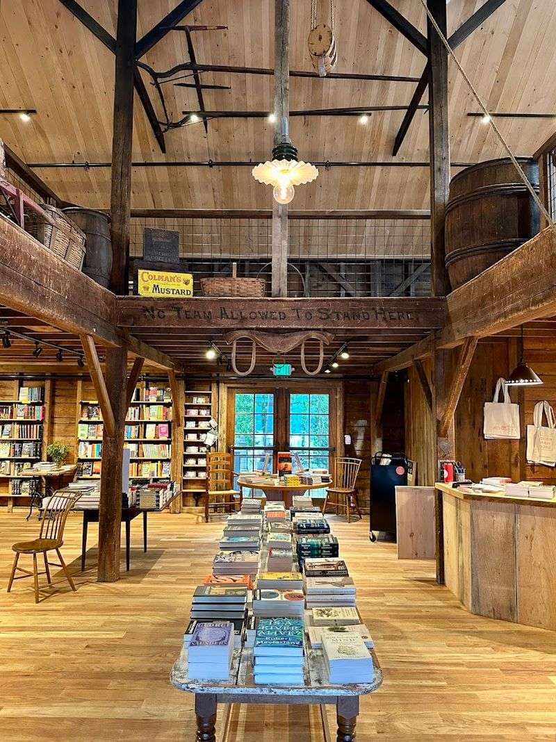 Hidden Barn Books, Bar Harbor