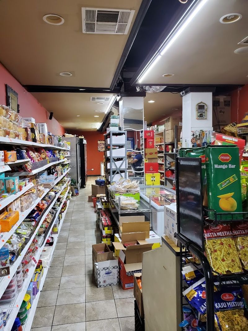 This List Of 11 Indian Markets In Georgia Is A Must For Food Lovers - Decor Hint 14th St Grocery and Halal Meat, Atlanta