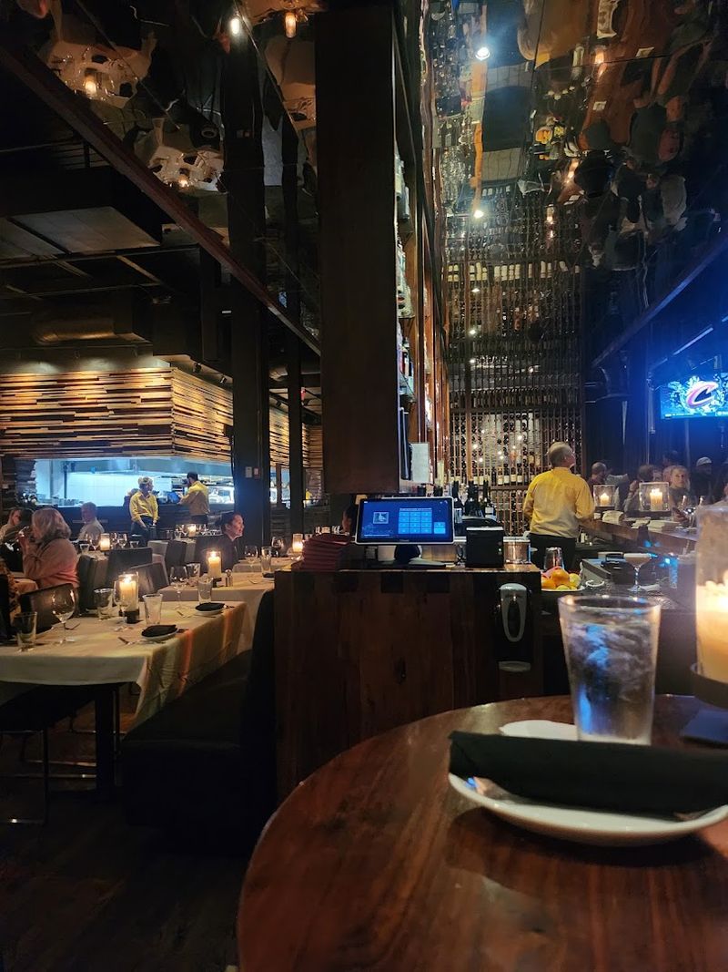 A Room That Matches The Food