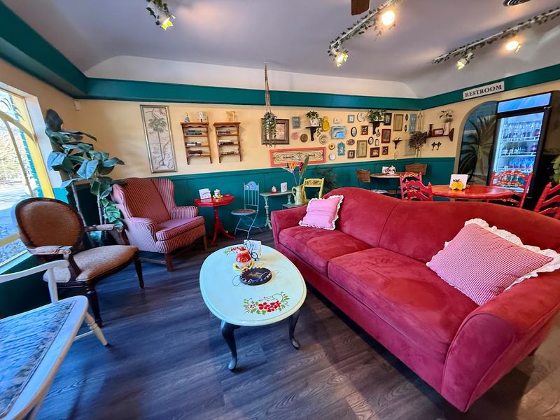 A Cozy Room That Invites People To Stay Awhile