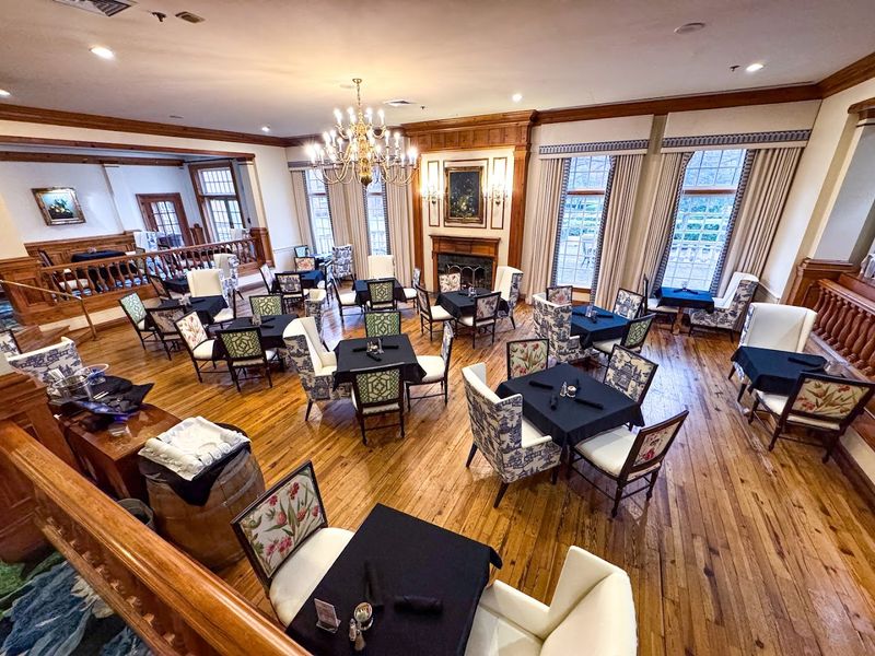 Swan Terrace Grill, Virginia Beach