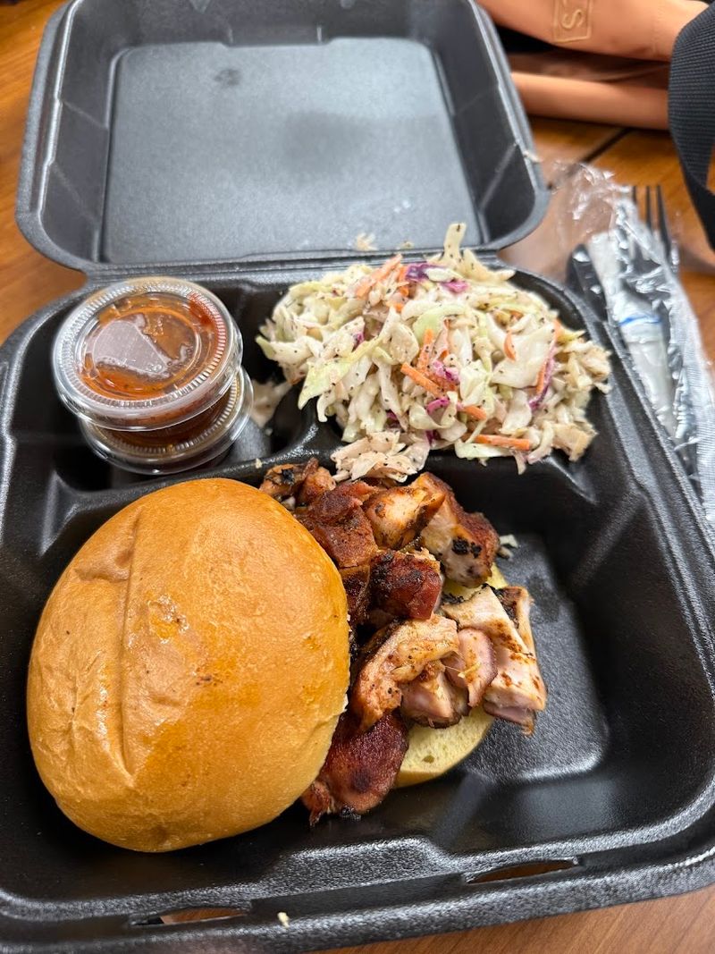 12 Utah BBQ Joints Keeping The Original Smokehouse Legacy Alive - Decor Hint Slopeside Smoke Shack