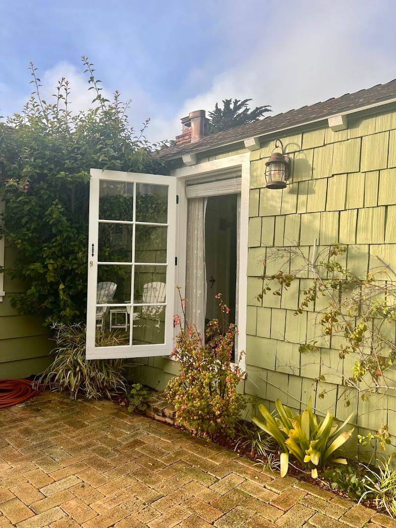 These Storybook California Towns Feel Like Europe In April - Decor Hint Carmel-By-The-Sea