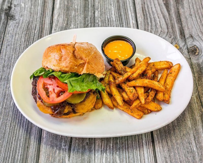 This Maryland Soul Food Spot Is One Locals Prefer To Keep To Themselves - Decor Hint Fried Chicken That Sets The Standard On The Menu