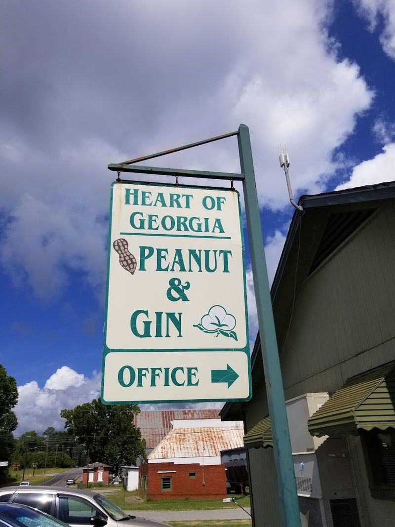 A Family-Owned Peanut Farm With Generational Roots