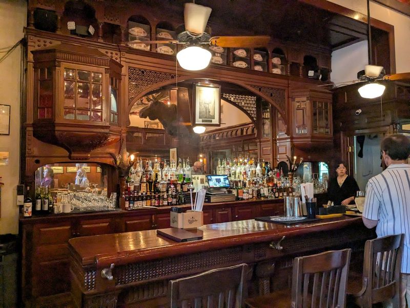 The Menger Bar