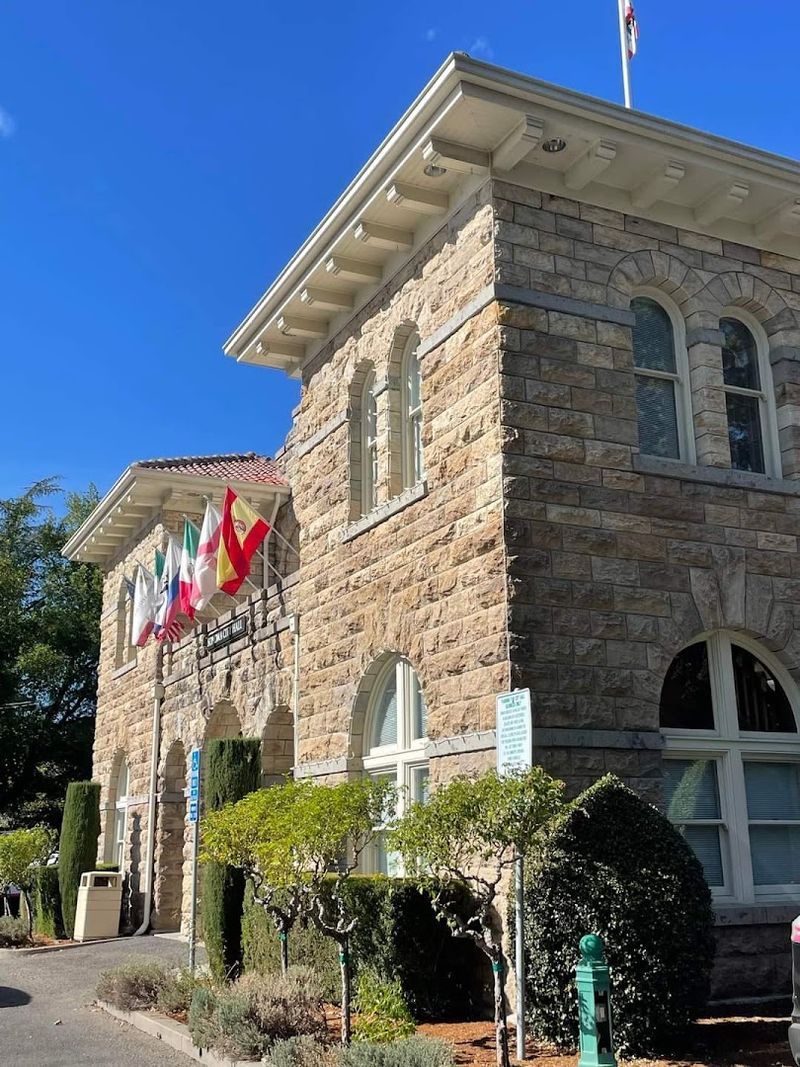 These Storybook California Towns Feel Like Europe In April - Decor Hint Sonoma