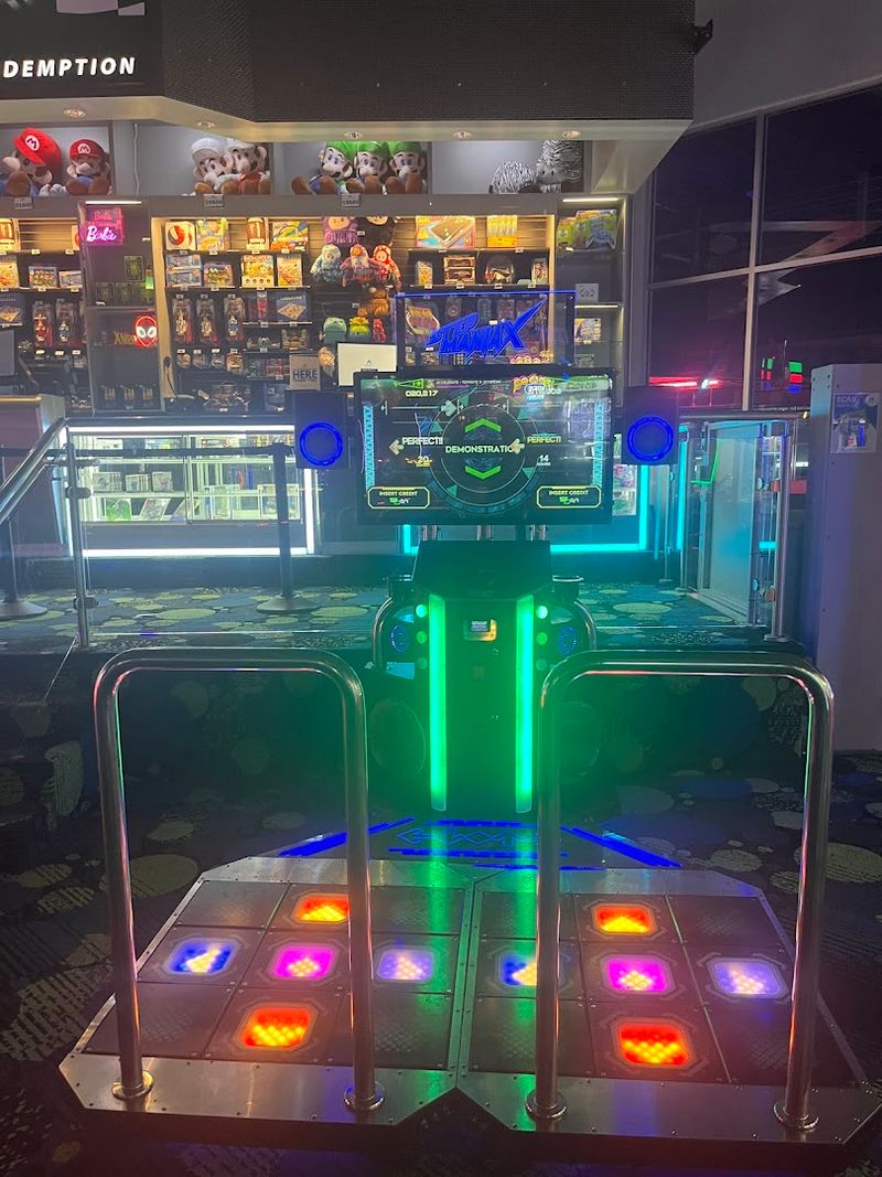 This Massive Georgia Go-Kart Track Is Drawing Crowds Of All Ages - Decor Hint Immersive Virtual Reality Experiences