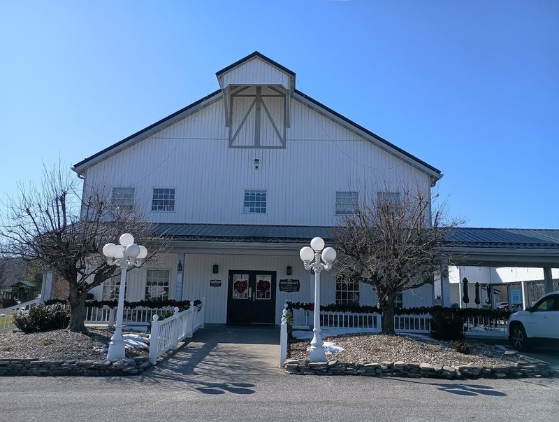 Gasthof Amish Village