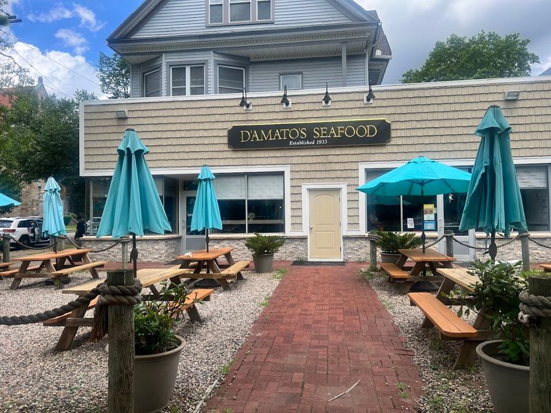 D'Amato's Seafood, New Haven