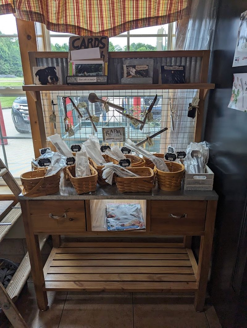 These Fresh Cinnamon Rolls In Georgia Keep People Coming Back - Decor Hint Homemade Biscotti