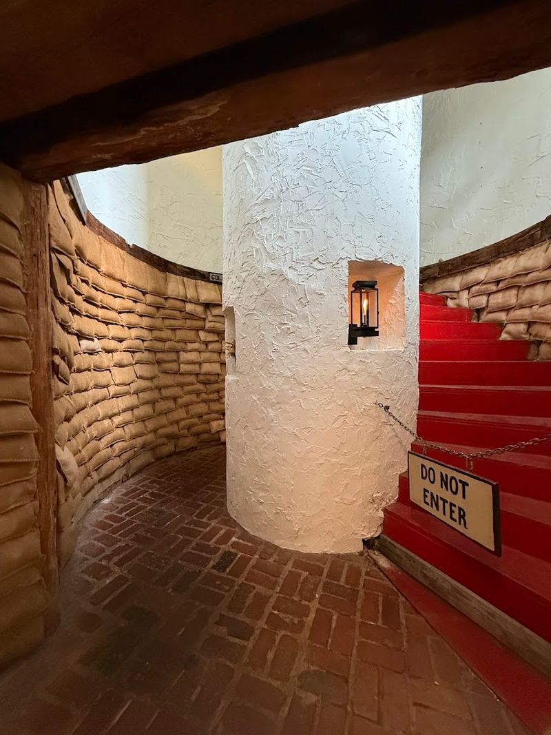 Decor Styled Like a WWII European Farmhouse