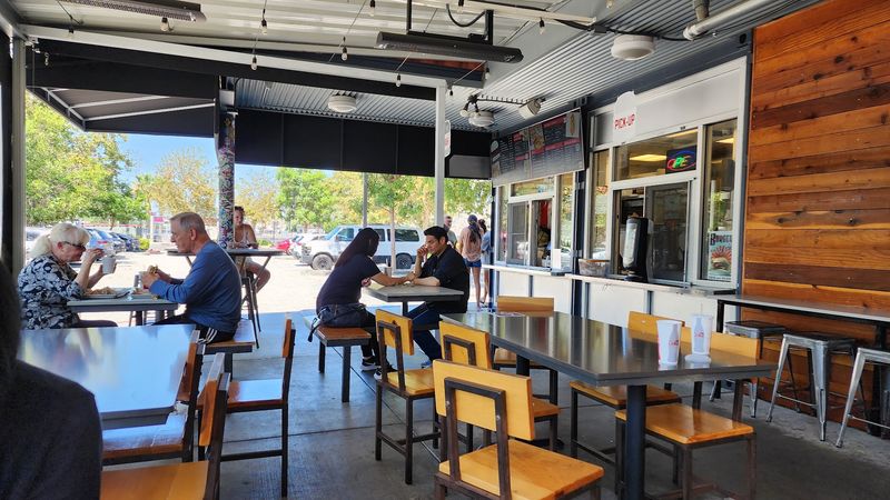 Bunz Burger, Huntington Beach