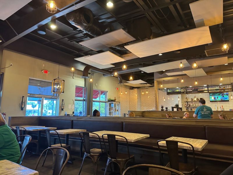 Energetic and Comfortable Atmosphere