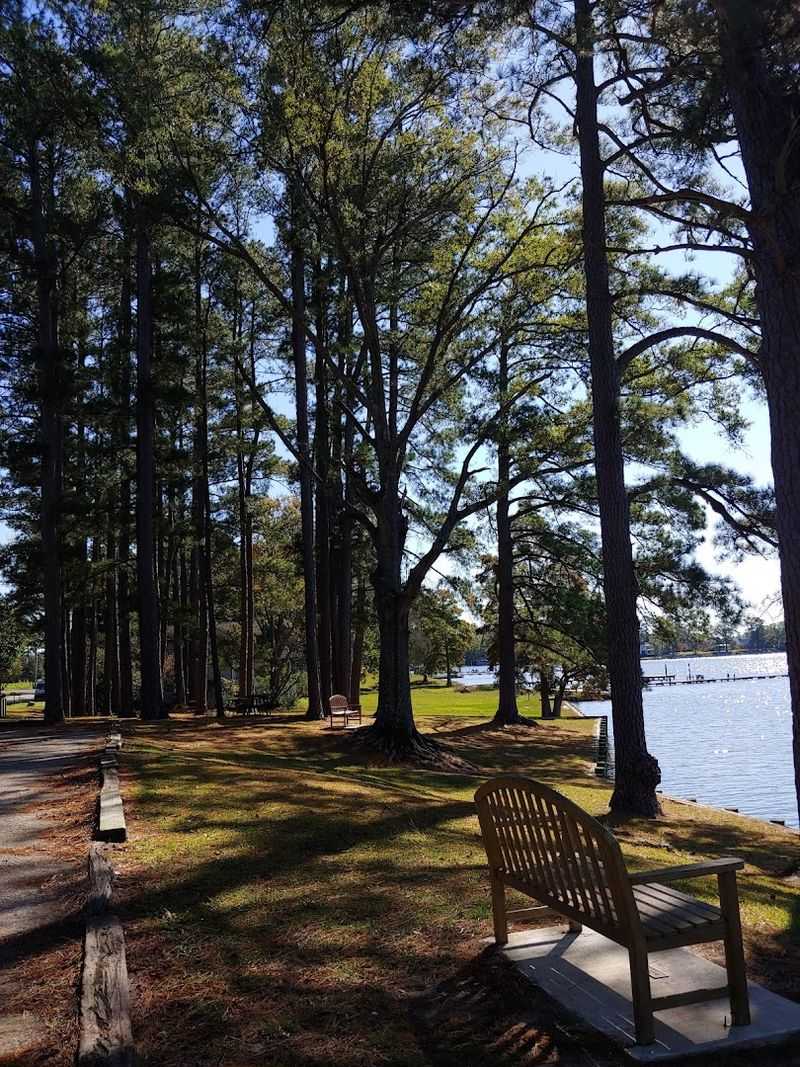 The North Carolina River Town Where Pirates Left Their Mark - Decor Hint Planning Your Visit