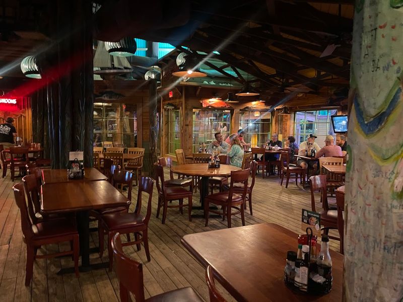 Floyd's Shrimp House – Brunswick