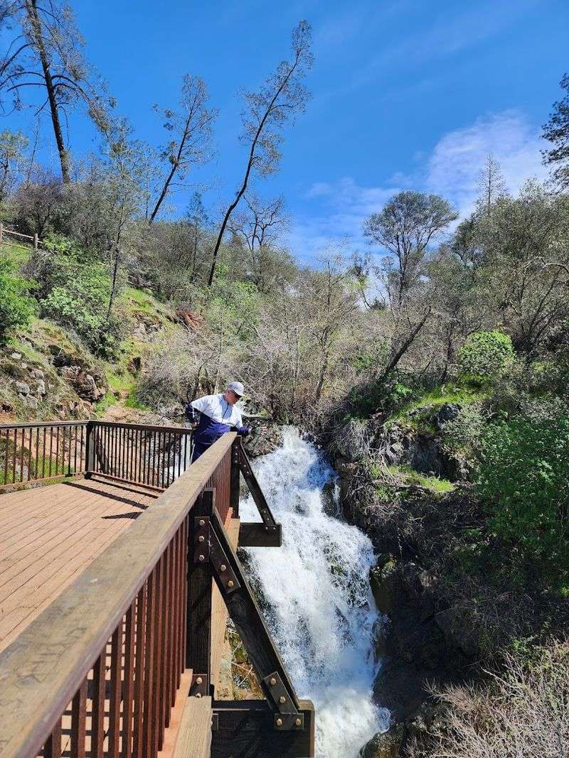14 Breathtaking Waterfalls In California That Will Leave You Speechless This Spring - Decor Hint Hidden Falls, Auburn