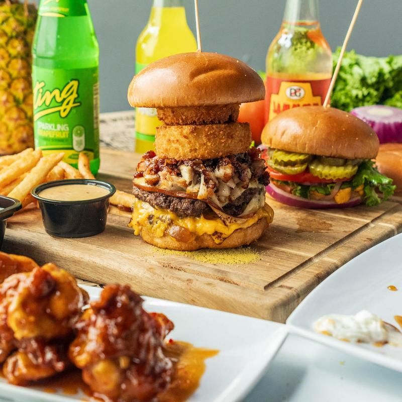 The Hours Make Lunch And Early Dinner Easy