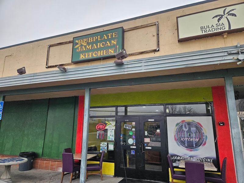 Dubplate Kitchen & Jamaican Cuisine, Sacramento