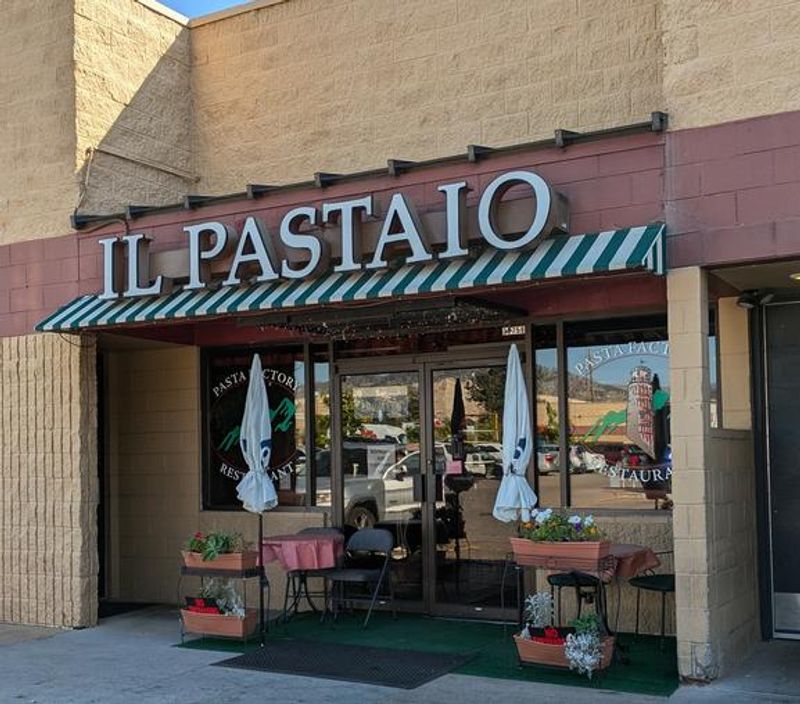 14 Hole-In-The-Wall Italian Trattorias In Colorado That Keep Family Recipes Alive - Decor Hint Il Pastaio