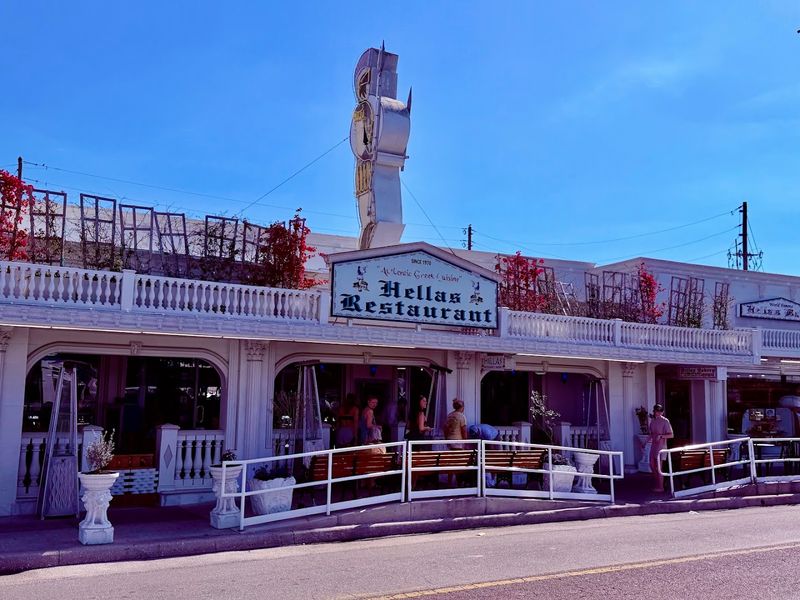Hellas Restaurant & Bakery, Tarpon Springs