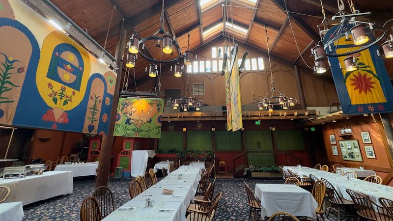 The Memorabilia-Filled Restaurant In California That Feels Like Stepping Back In Time - Decor Hint Planning a Stop: What to Expect When You Pull Off I-5
