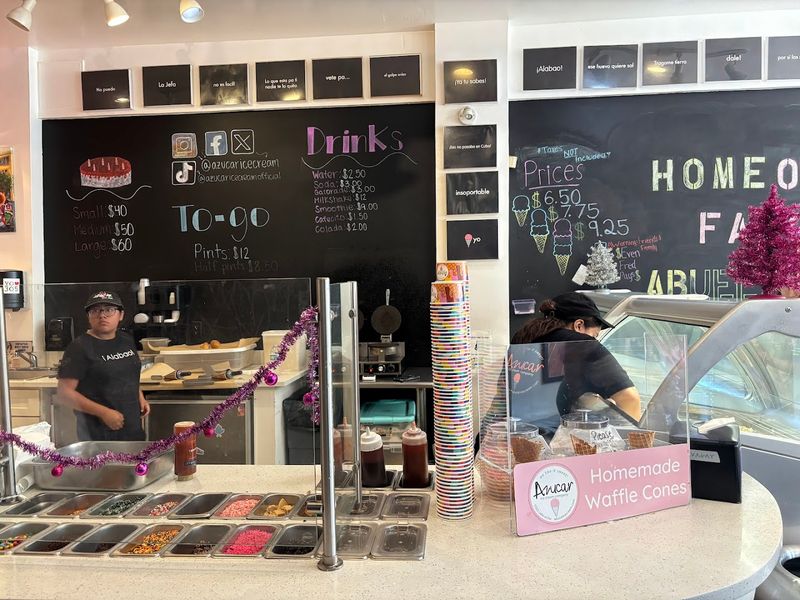 Sampling Before You Scoop Makes Choosing Easier