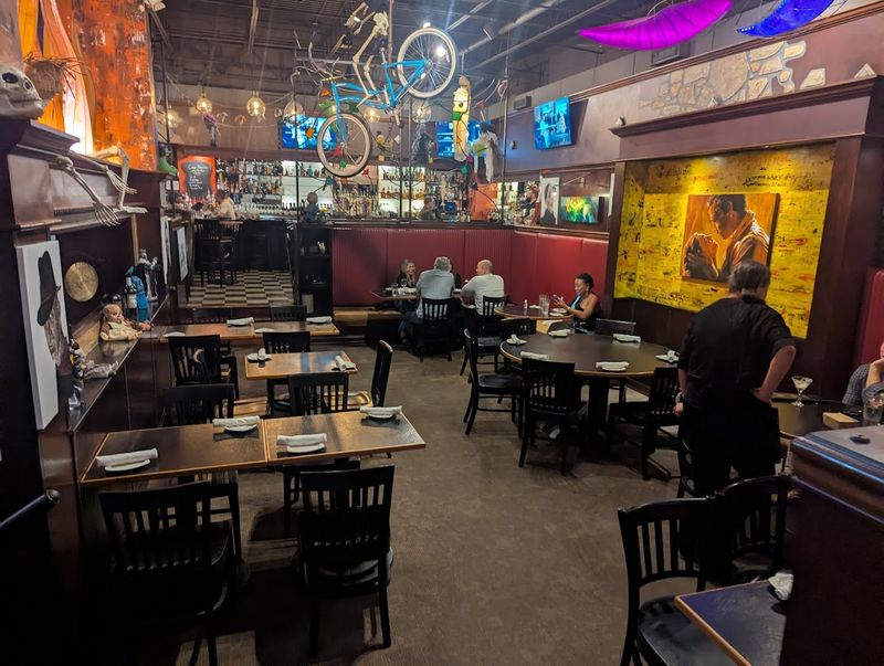 A Decor That Earns A Second Look