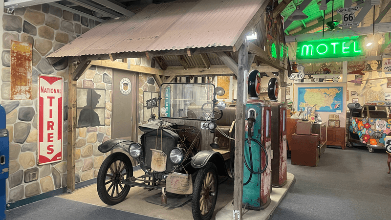 Route 66 Runs Through The Heart Of The City