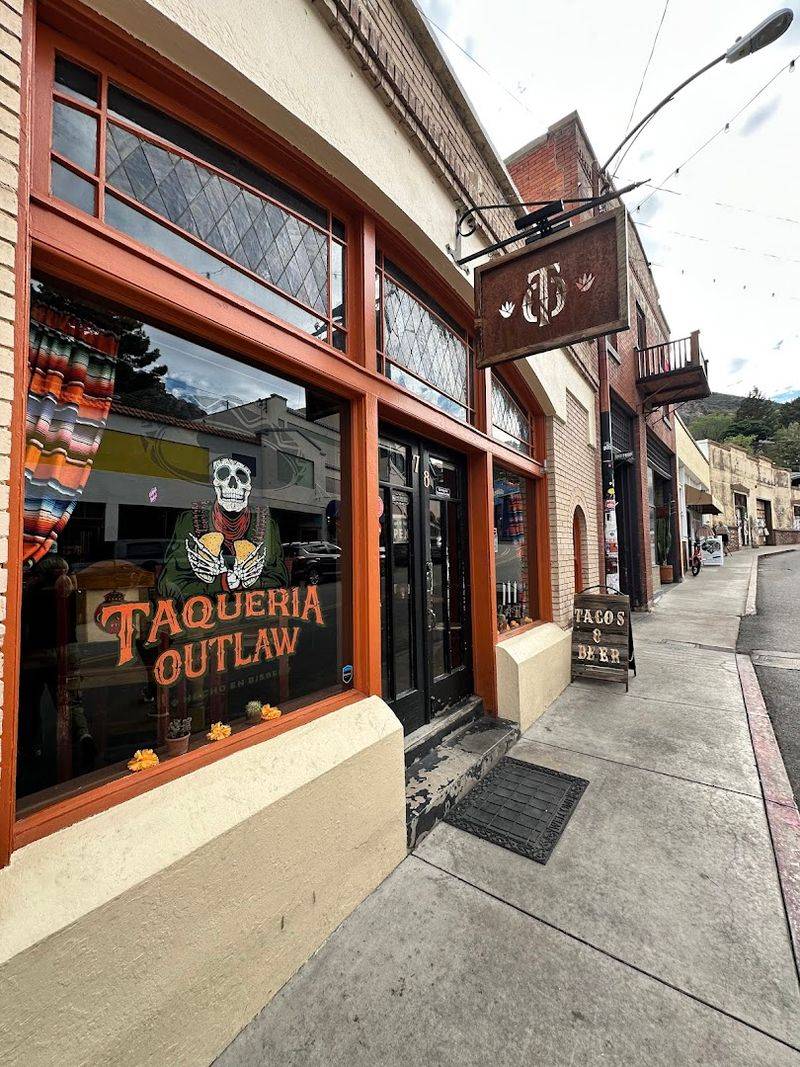 Taqueria Outlaw