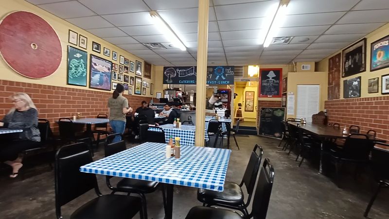 H&H Soul Food Restaurant