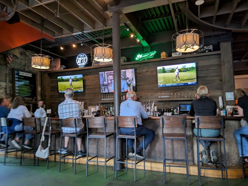 Five Points Public House, North Carolina