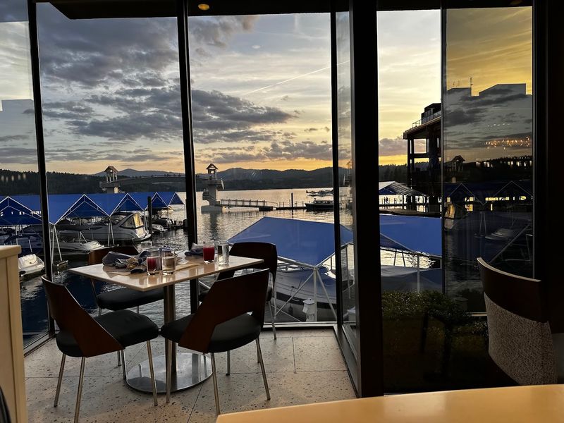 Dockside Restaurant