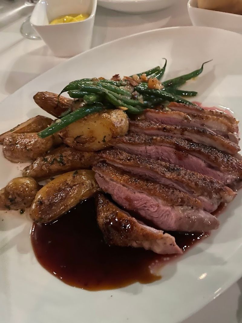 If You Are Eating In Buffalo, New York These 10 Are The Restaurants Worth Sitting Down For - Decor Hint Quenelle