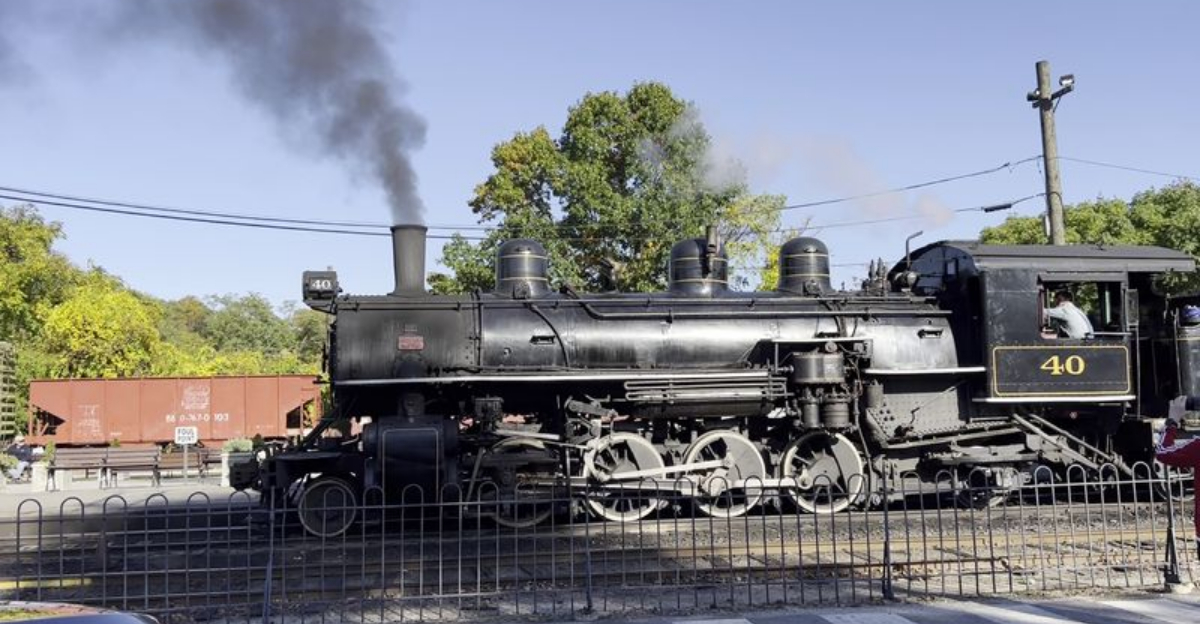 The Dreamy Train Ride In Connecticut Your Family Will Talk About For Years - Decor Hint