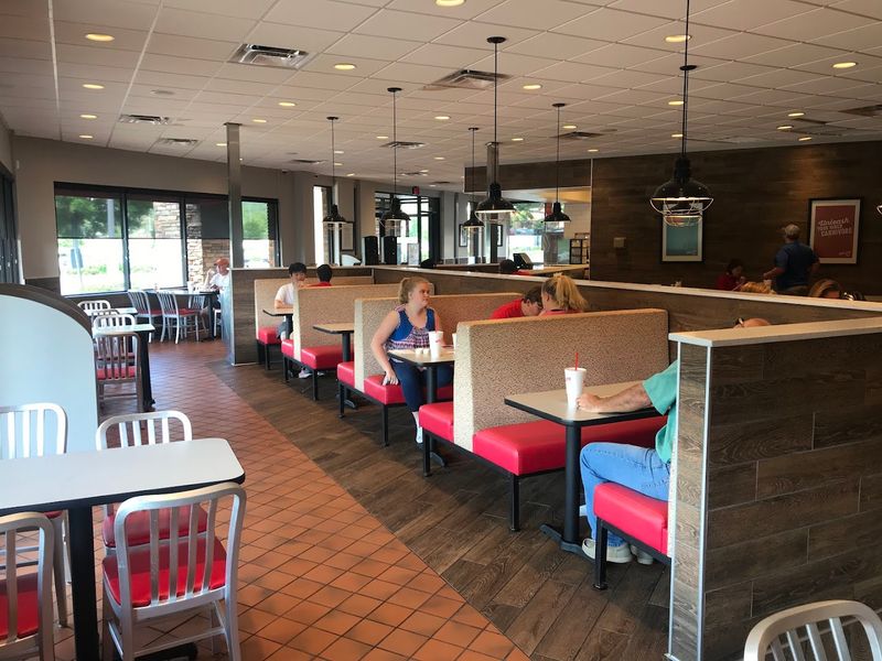 Why Locals Keep Choosing Milo's Over Bigger Chains