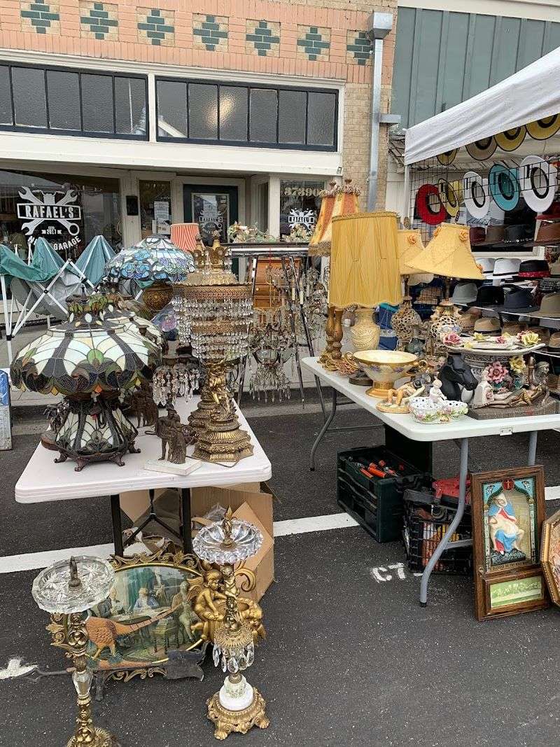 Antiques and Collectibles Take Center Stage