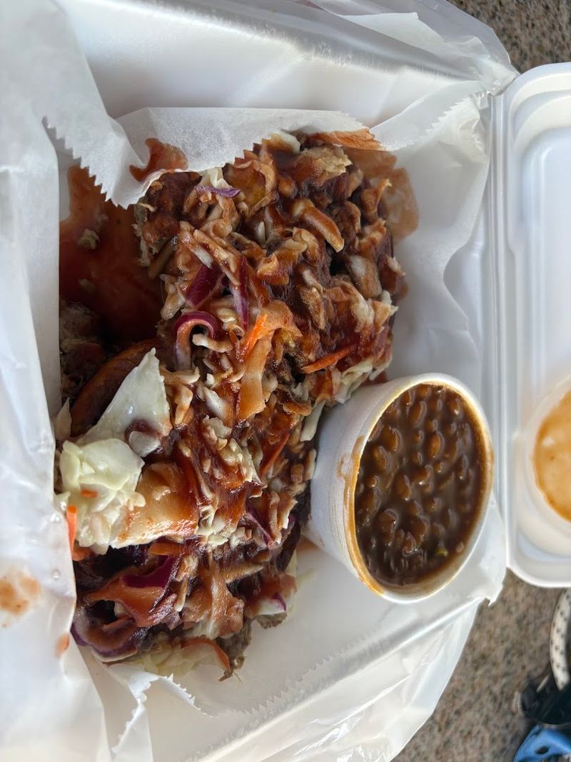This Arkansas Food Truck Has People Leaving The Highway Just To Track It Down - Decor Hint The BBQ People Keep Talking About