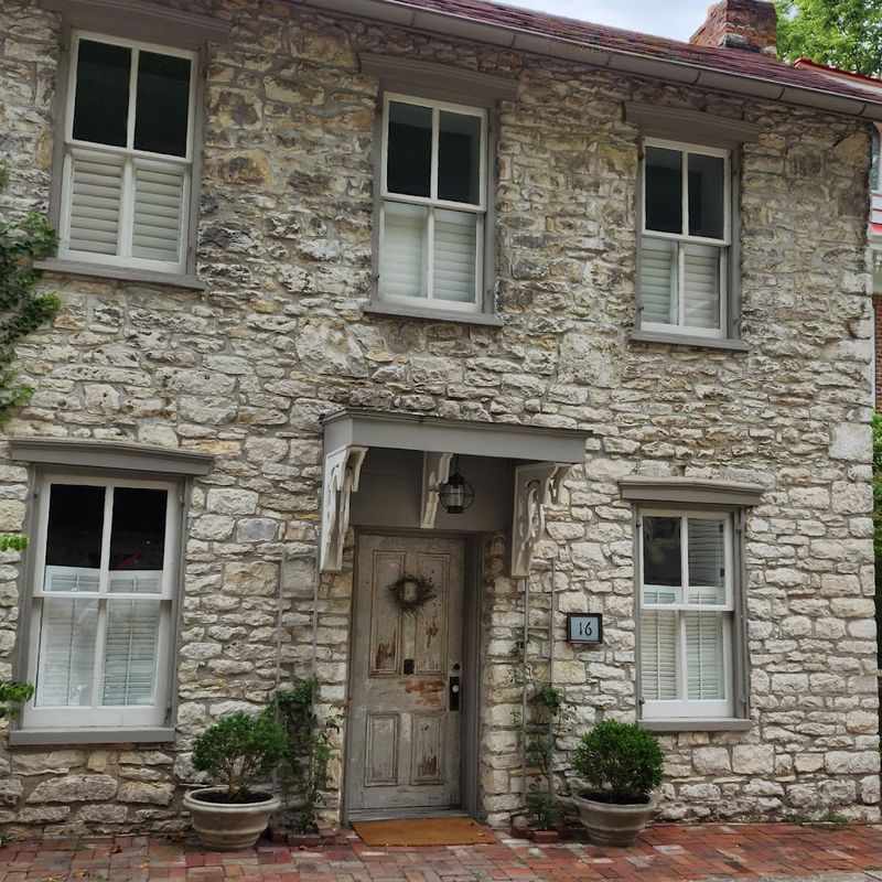 Stone Cottages And Limestone Architecture 