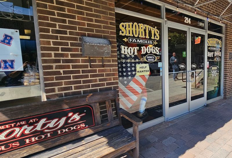 The Hours And The Best Time To Show Up