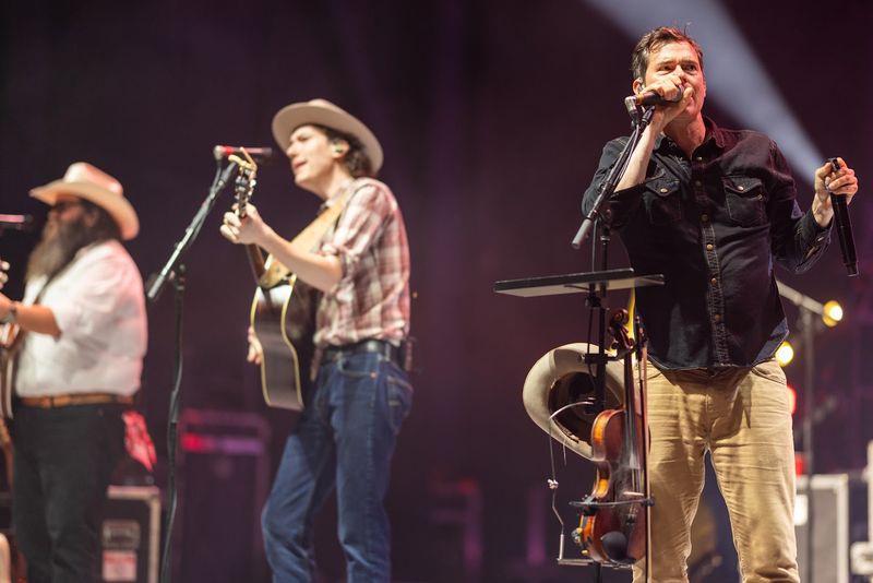 Live Music That Keeps The Energy Going Long After Sunset