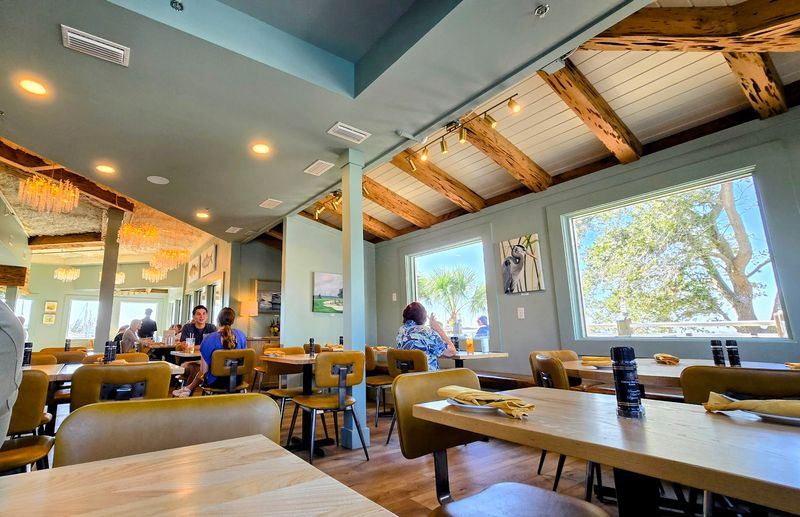 Coastal Kitchen & Raw Bar – St. Simons Island