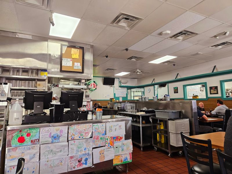 Nat's Early Bite, Sherman Oaks