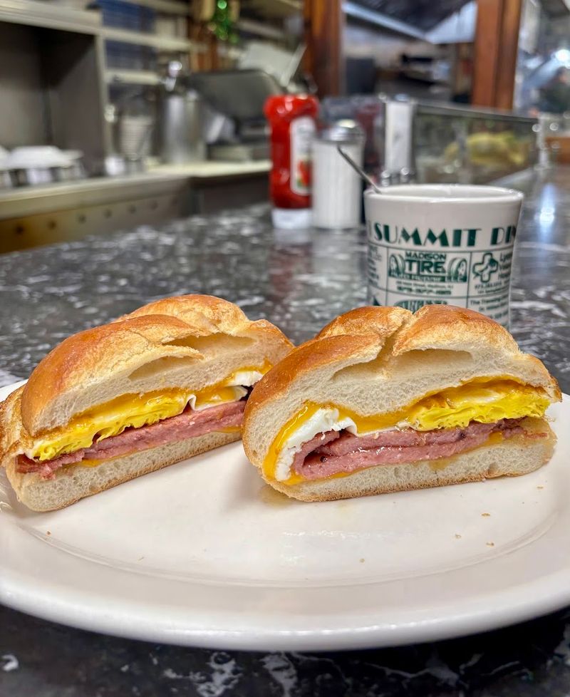 A Taylor Ham Sandwich Worth The Stop