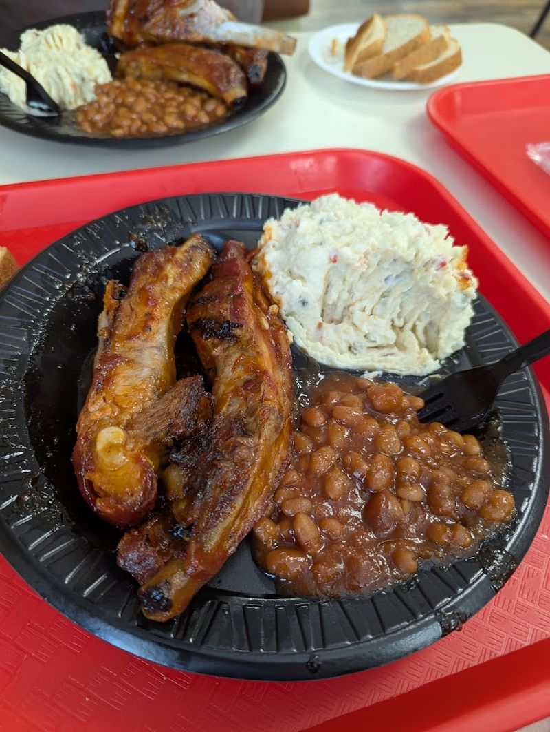 Ribs And Sauce That People Drive Back For