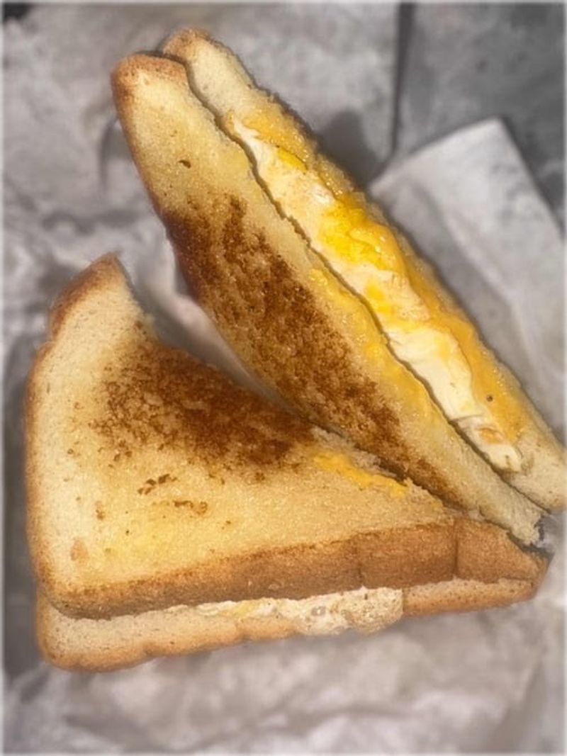 Sandwiches That Earn Their Reputation