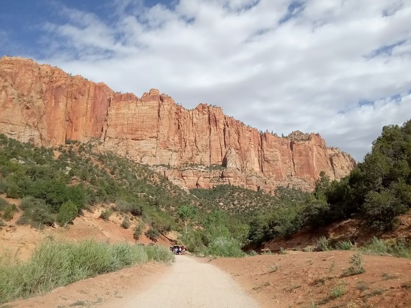 Red Cliffs That Completely Change The Experience